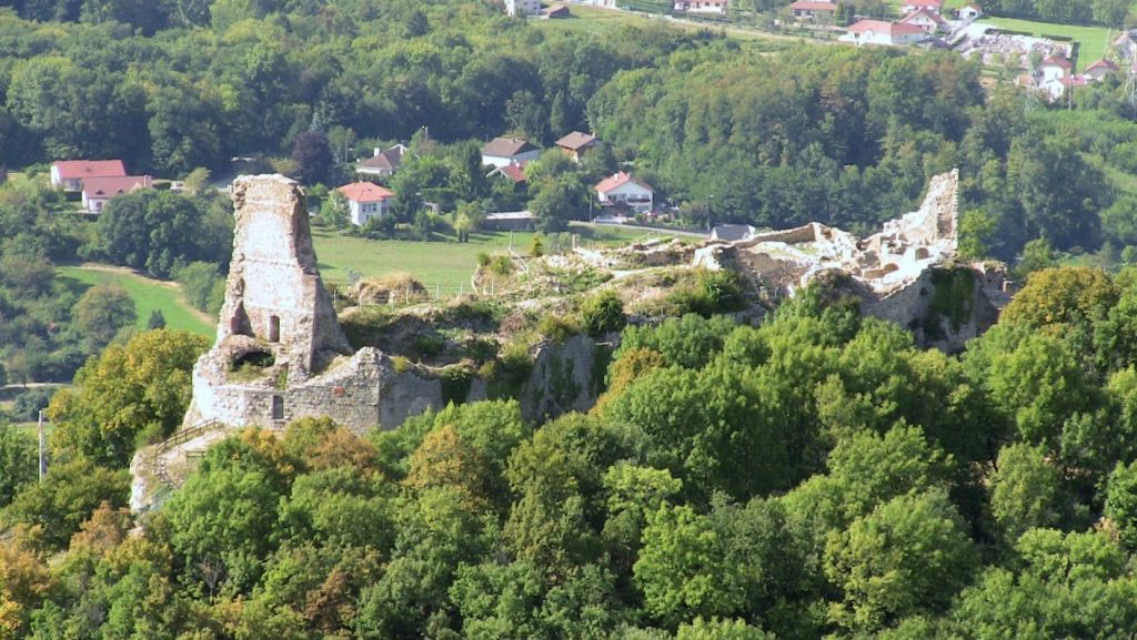 Le château de Montfaucon – Mairie de Montfaucon